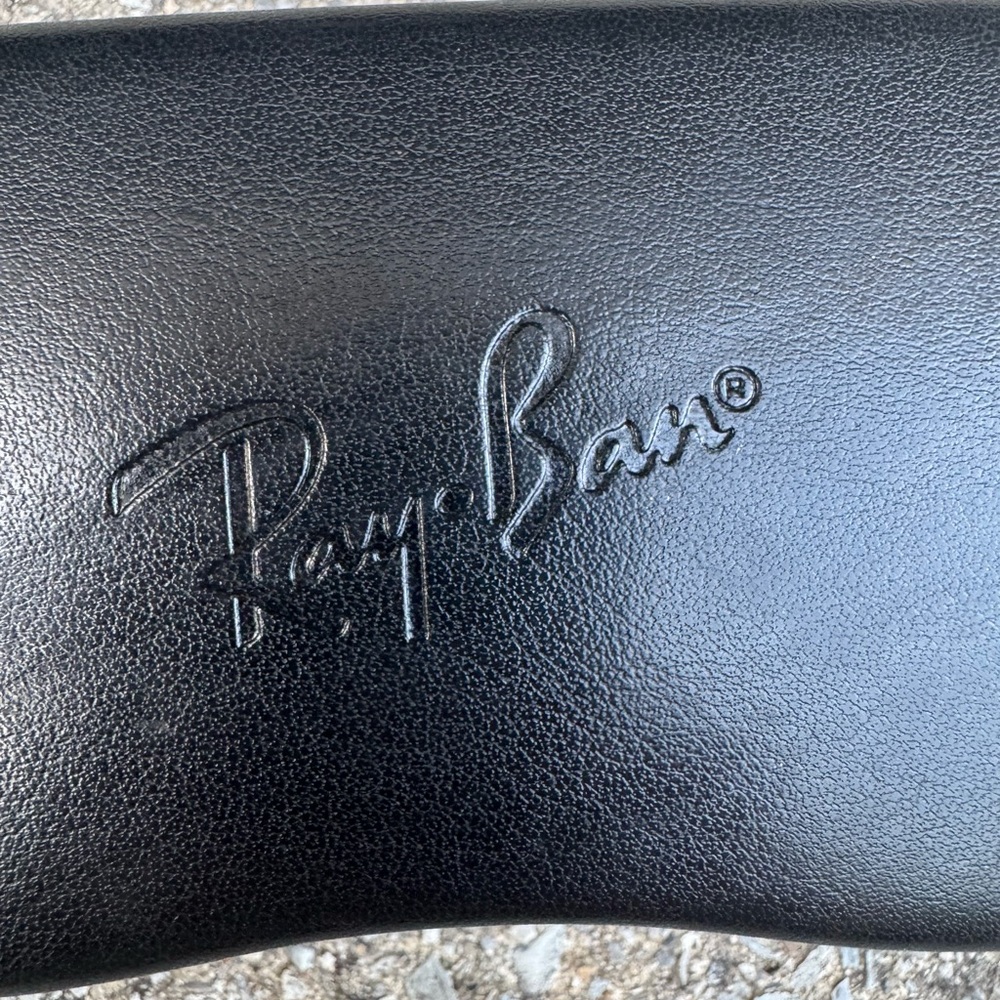 Authentic Ray-Ban Black Sunglasses Case with Cloth - Picture 2 of 8